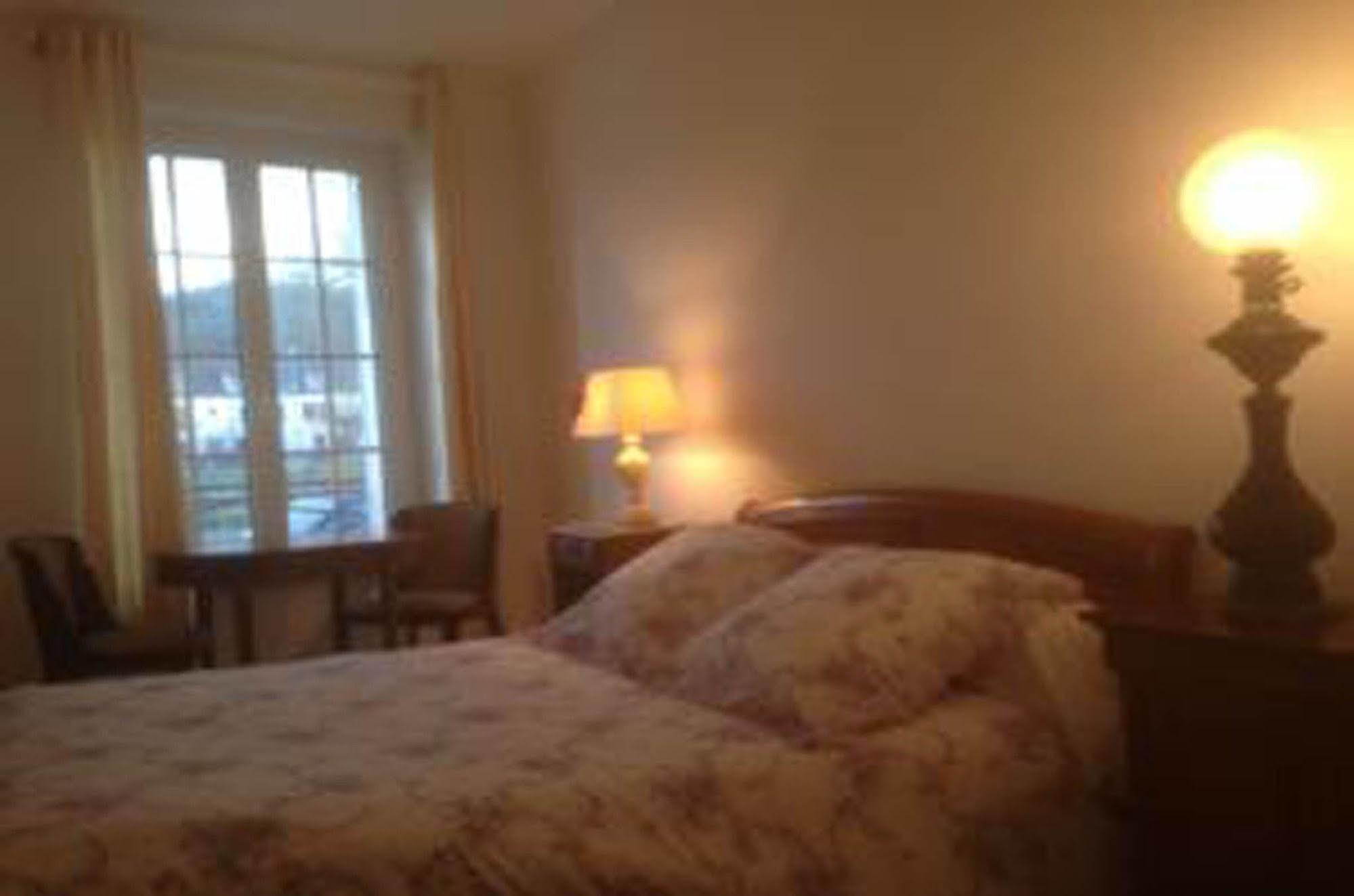 Top' Appart Hotel Pont-Sainte-Maxence Zewnętrze zdjęcie