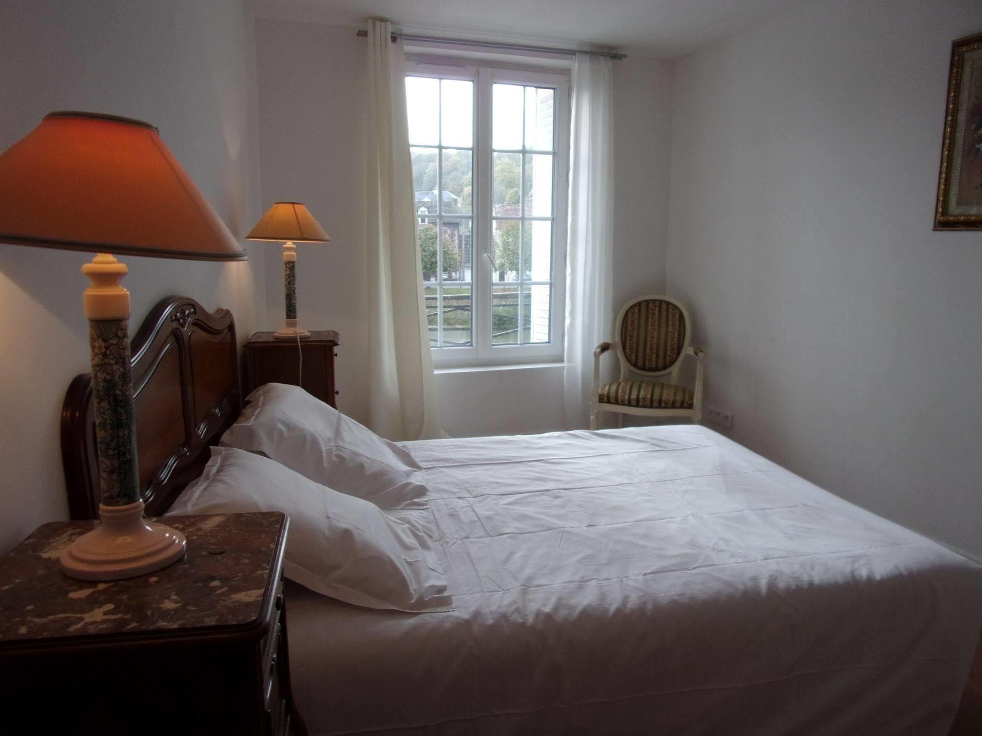 Top' Appart Hotel Pont-Sainte-Maxence Zewnętrze zdjęcie